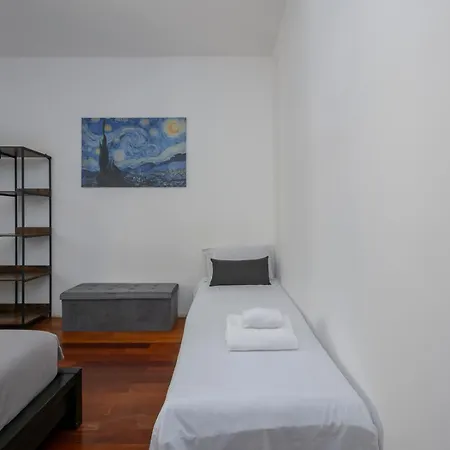 Ihost - Bergamo 12 Milán