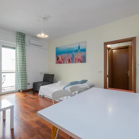 Ihost - Bergamo 12 Milán