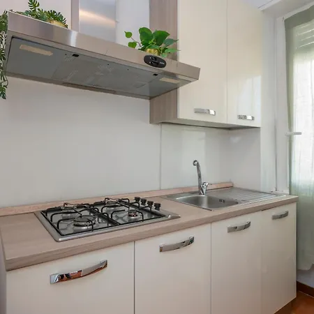 Ihost - Bergamo 12 * Milán