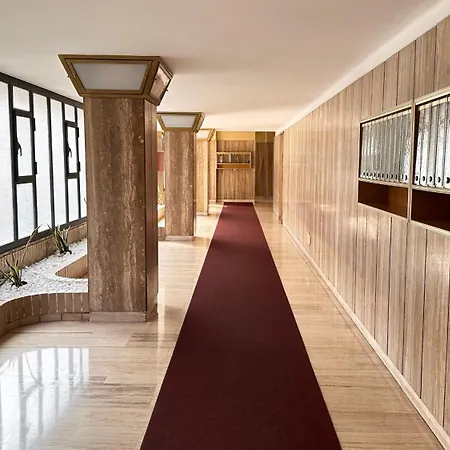 Ihost - Bergamo 12 * Milaan